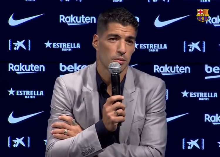 Entre lágrimas, Luis Suárez se despidió del Barça