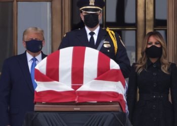 Trump es abucheado durante homenaje a la jueza Ruth Bader Ginsburg
