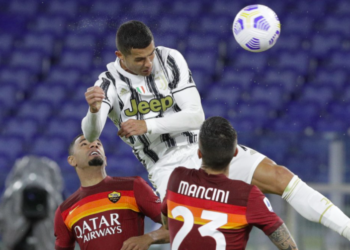 Cristiano Ronaldo rescata a la Juventus al anotar los dos goles para el empate ante la Roma