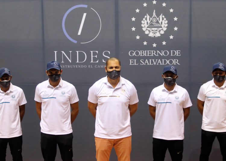 Cuatro jugadores de fútbol playa viajan a Portugal a incorporarse a un equipo de segunda división