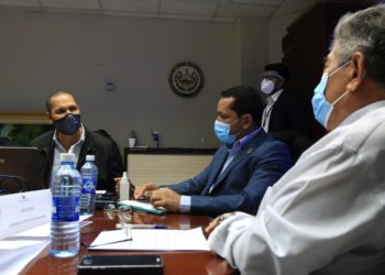 El presidente del INDES pide derogar Ley de Fútbol