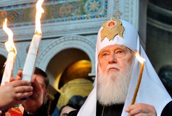 Un religioso ucraniano que culpó a los homosexuales por el coronavirus da positivo al covid-19