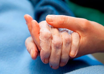 Salvadoreños con enfermedades terminales y salvadoreños radicados en el exterior podrán solicitar devolución de sus pensiones