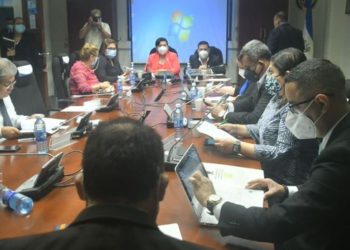 Apolonio Tobar presenta informe a la Asamblea sobre el trabajo realizado por Salud durante la emergencia