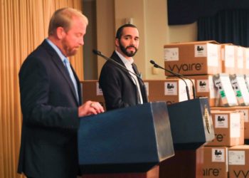 Embajador Johnson destaca trabajo conjunto entre gobiernos de El Salvador y de EE.UU. en el combate a la MS