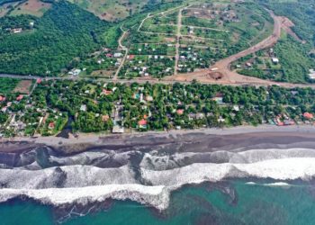 Asocio español ampliará 21 kilómetros de la carretera Litoral