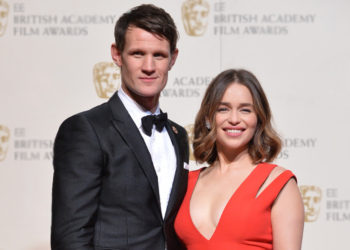 Emilia Clarke de “Game of Thones” y Matt Smith, de “The Crown” almparecer tienen un romance