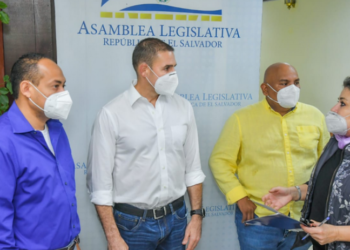 Muyshondt acusa a diputados de ARENA de utilizar criterio electoral para distribuir fondos en alcaldías