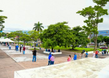 Gobierno realiza pruebas de covid-19 por segundo día consecutivo en San Salvador