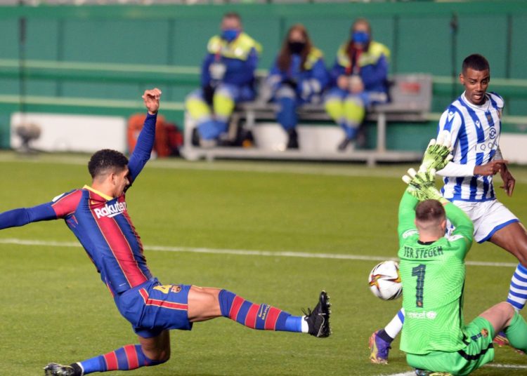Ter Stegen se viste de héroe y clasifica al Barca en penales a la final de Supercopa de España