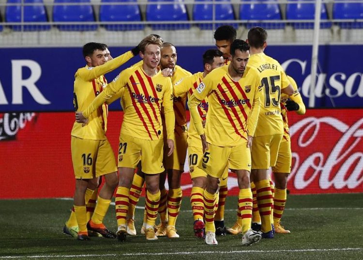 Huesca 0-1 Barcelona: la dupla Messi-Pedri dan una sufrida victoria
