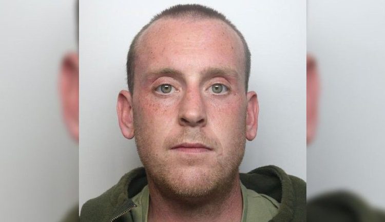 Asesinó a su tío de 71 años para robarle su dinero y comprar drogas, desmembró su cuerpo con dos sierras y se lo dio de alimento a animales