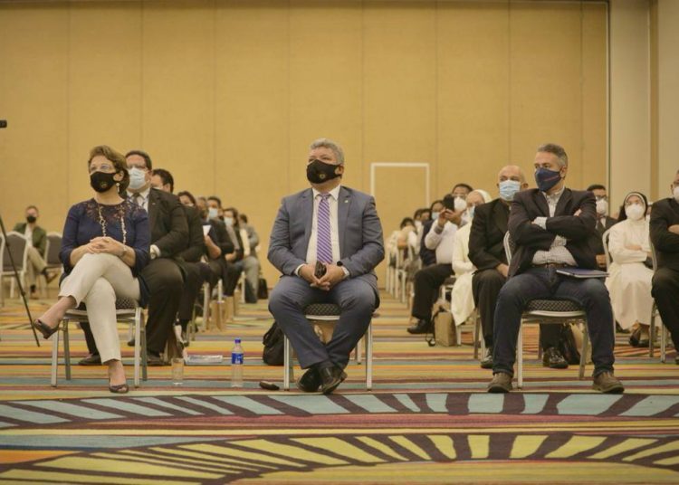 Gobierno reorientará $30 millones para colegios y universidades privadas afectadas por la pandemia