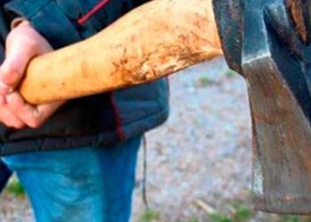 Borracho ataca a mujer de 70 años con un hacha en El Paisnal