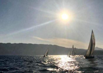 Rally de veleros en el lago de Ilopango