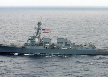 Alarma por un brote de covid-19 en un buque de guerra de Estados Unidos