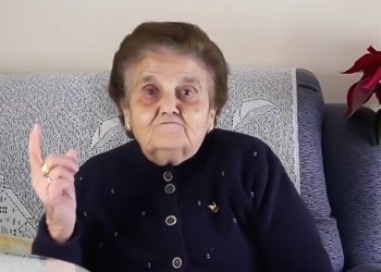 (VIDEO) Una abuela sale defender una región de España frente a los comentarios negativos de un ‘youtuber’ y se vuelve viral