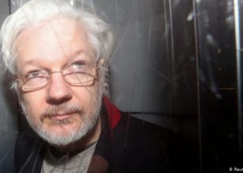 La Justicia británica deniega a Julian Assange la libertad condicional