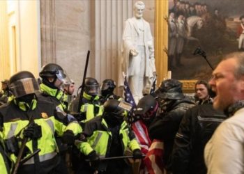 El FBI alerta de protestas armadas frente a los 50 capitolios estatales antes de la toma de posesión de Biden