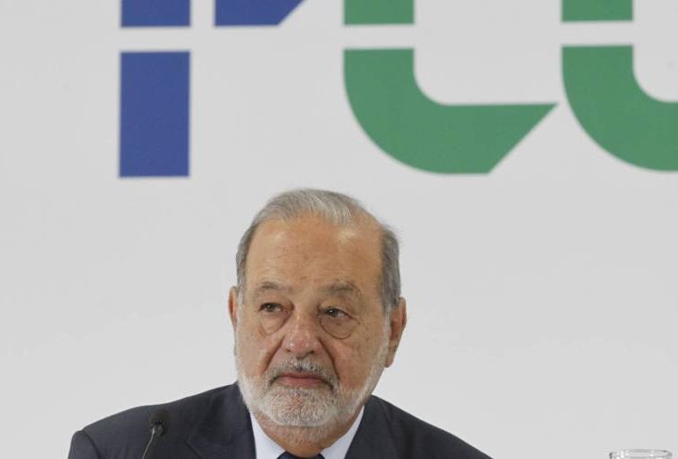 Carlos Slim está internado por covid-19 pero “muy bien de salud”, reportó su vocero