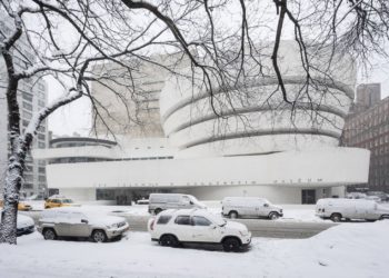 (VIDEO, FOTOS) Madrid paralizada por gran nevada que siembra caos en España