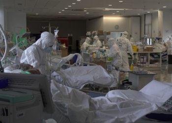 España registra más de 93.000 nuevos casos de coronavirus y 767 muertes durante el fin de semana