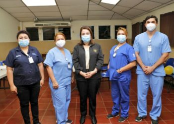 Tres mil empleados de FOSALUD brindan atención este uno de enero