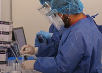 Expertos analizan si la variante de covid-19 detectada en Jalisco puede ser una mutación mexicana