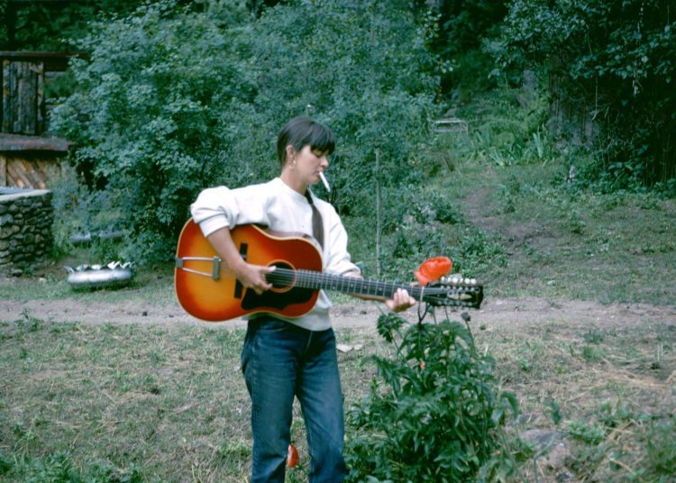 La voz maldita del folk: Karen Dalton, la favorita de los grandes que murió en el olvido