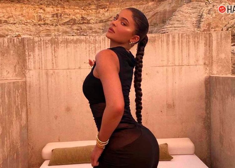 Kylie Jenner muestra su nuevo rostro y tiene una extraña apariencia