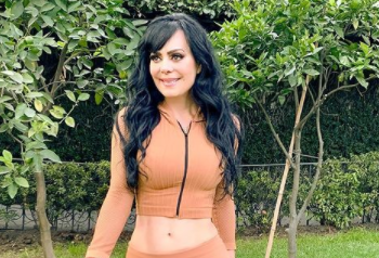 Maribel Guardia le ganó la batalla al covid-19 y lo celebra con una fotografía en bikini