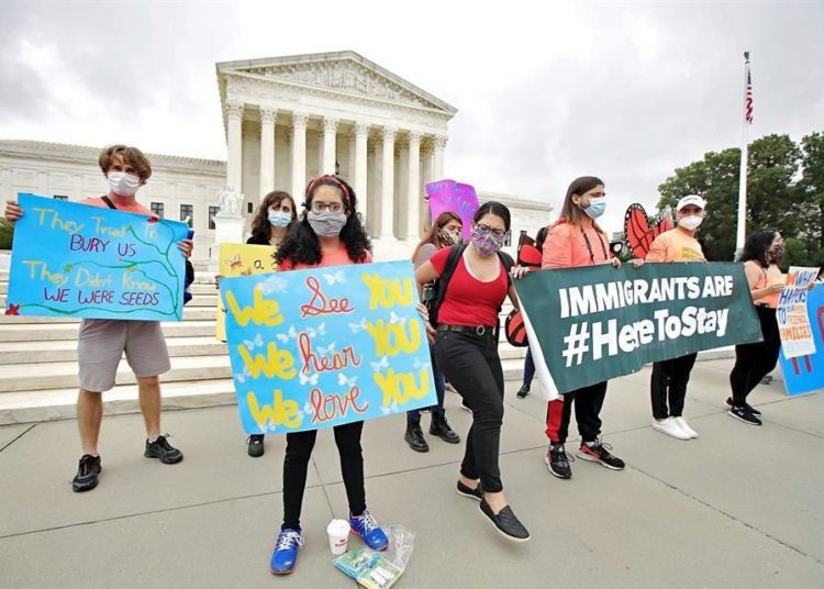 Joe Biden propondrá una iniciativa de ley para que inmigrantes obtengan la ciudadanía en ocho años