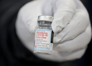 Moderna dice que su vacuna es efectiva contra las cepas británica y sudafricana