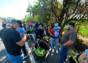 Fatal accidente de tránsito deja dos motociclistas muertos y tres lesionados en carretera a Sonsonate