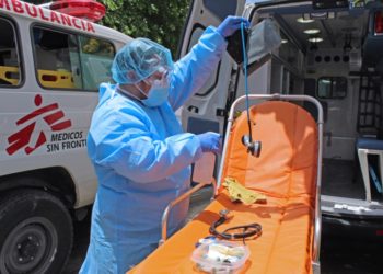 Atacan en Ilopango ambulancia de Médicos Sin Fronteras: hay un herido de bala y dos vapuleados