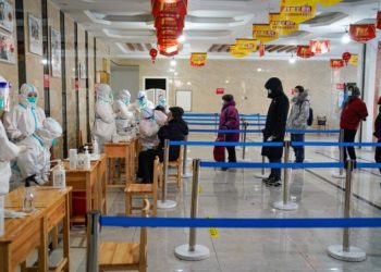 Expertos de la OMS concluyeron que China y el propio organismo internacional no actuaron con la suficiente rapidez frente al coronavirus