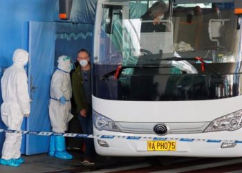 Expertos OMS llegan a Wuhan para estudiar origen del coronavirus