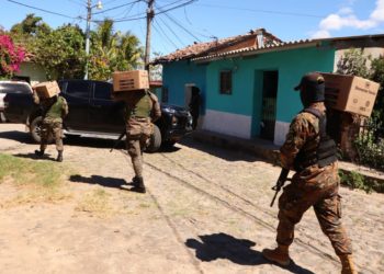 Habitantes de Ilobasco recibieron paquetes alimentarios del programa PES