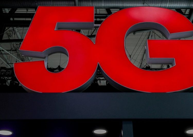 Teóricos de conspiración difunden un esquema del «chip 5G del covid-19»