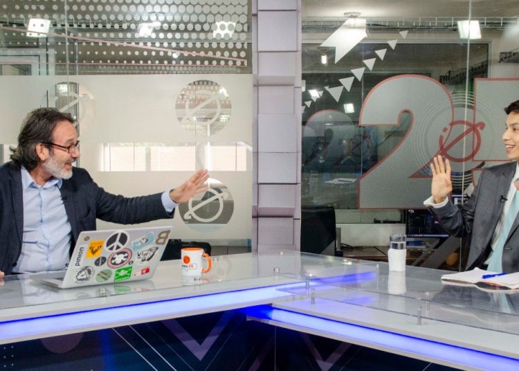 Rodrigo Ayala: «Ya no existe la pleitesía a los diputados como antes y eso les duele»