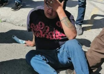 Ciudadanos detienen a un sospechoso de robo en cercanías de centro comercial de San Jacinto