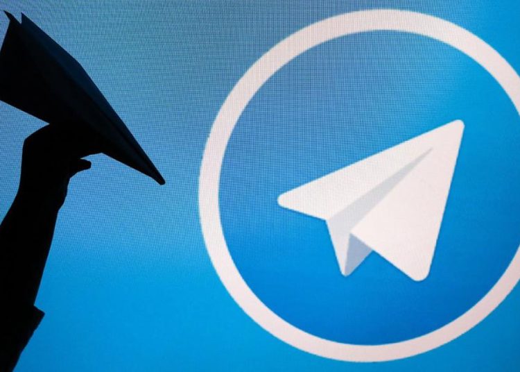 Una organización de EE.UU. demanda a Apple para que elimine a Telegram de su tienda, acusando a la ‘app’ de incitar a la violencia