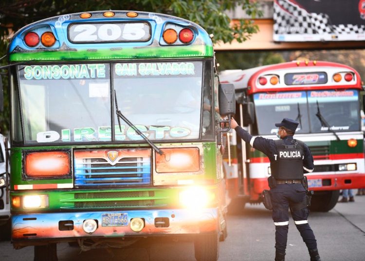 Continúa verificación de cumplimiento de protocolos de bioseguridad en el transporte público