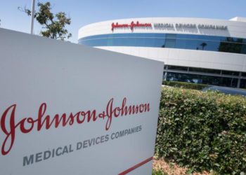 Johnson & Johnson presentará los resultados de su vacuna de una sola dosis la próxima semana