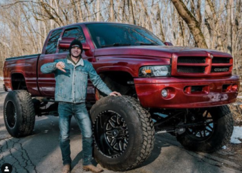 Un ‘youtuber’ se dispara accidentalmente en la cabeza y sobrevive