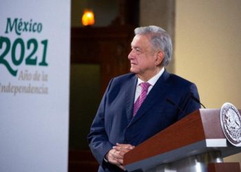 López Obrador reaparece en las conferencias matutinas tras dos semanas de ausencia por covid-19