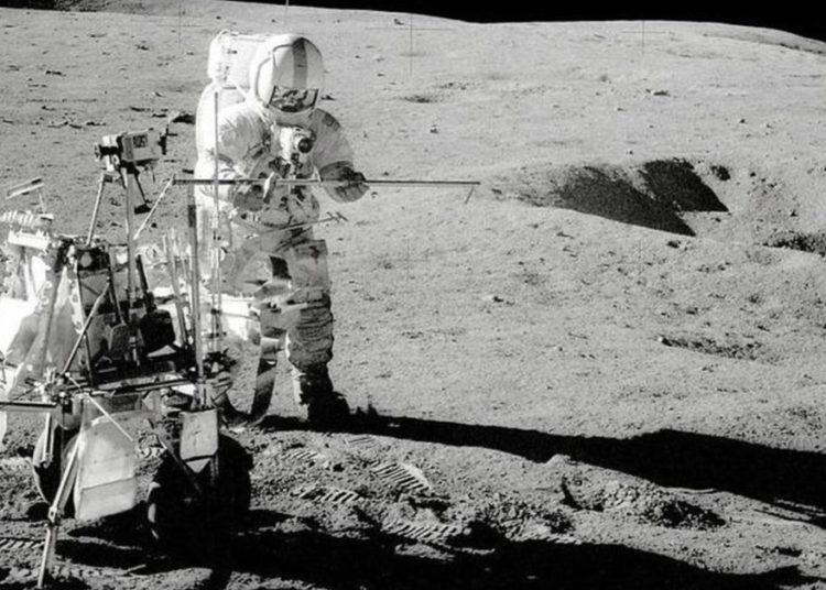 Encuentran en las imágenes de la Luna la bola de golf que golpeó el primer astronauta de EE.UU. hace 50 años