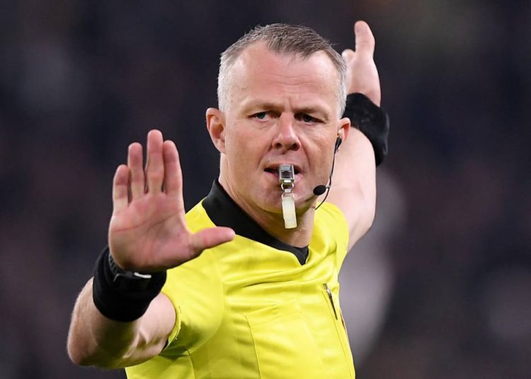 Björn Kuipers, árbitro del Barça-PSG