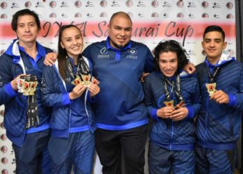 Karatecas salvadoreños ganan siete medallas de oro en la Copa Samurai realizada en EE.UU.