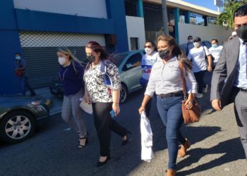 Concejala de ARENA de San Salvador renuncia al partido y lanza acusaciones de corrupción al alcalde Muyshondt